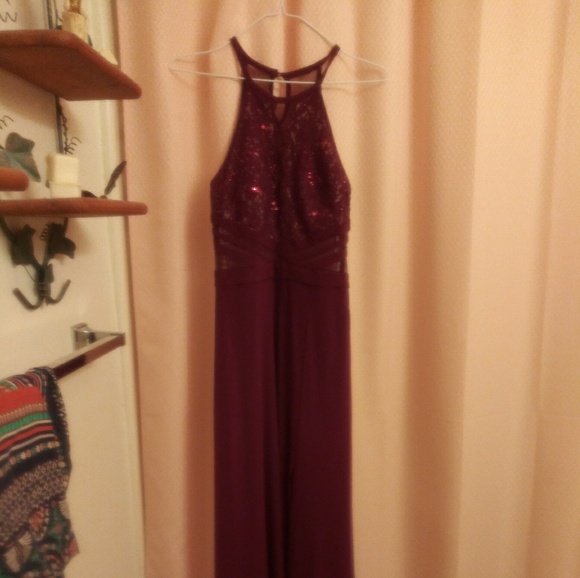 Dress - Picture 1 of 7